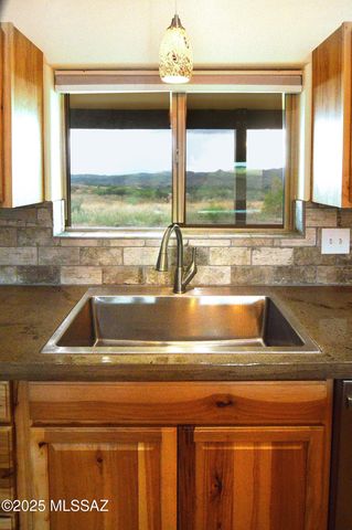 111 Red Mountain Court, Patagonia, AZ 85624