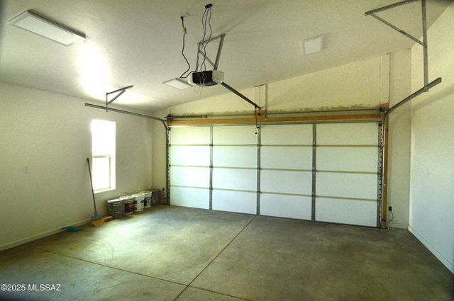 111 Red Mountain Court, Patagonia, AZ 85624