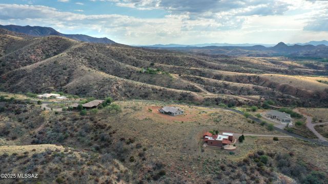 111 Red Mountain Court, Patagonia, AZ 85624