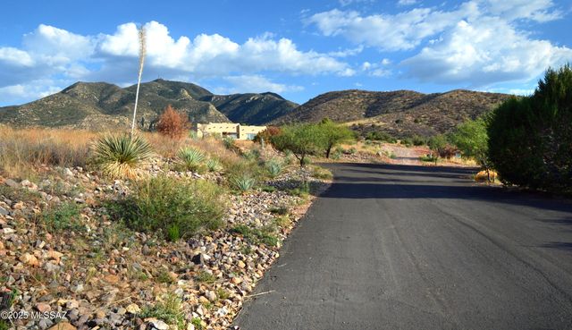 111 Red Mountain Court, Patagonia, AZ 85624