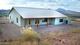 111 Red Mountain Court, Patagonia, AZ 85624