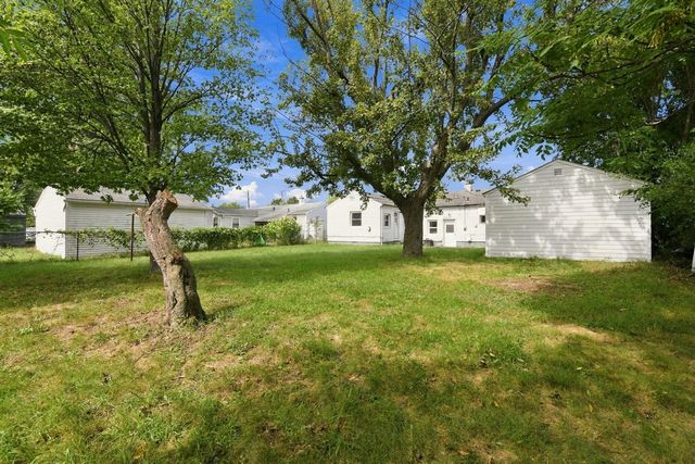 29209 Morlock Street, Livonia, MI 48152