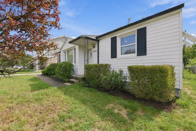 29209 Morlock Street, Livonia, MI 48152
