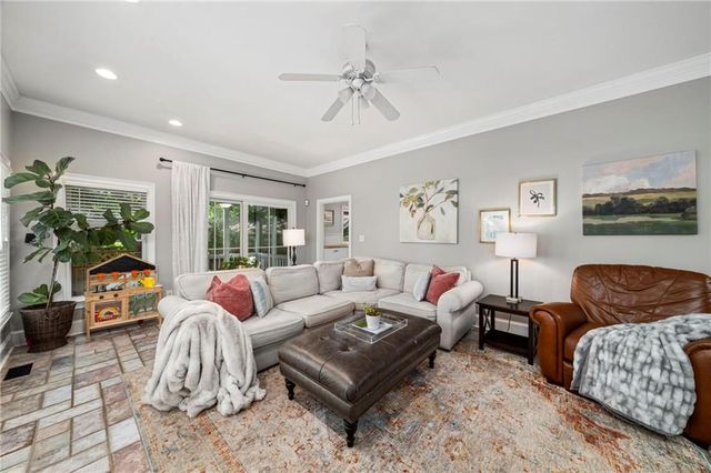 109 Peachtree Hills Avenue NE, Atlanta, GA 30305