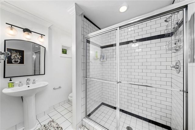 109 Peachtree Hills Avenue NE, Atlanta, GA 30305