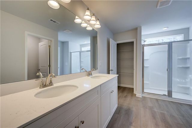8098 Tiger Way, Riverdale, GA 30296