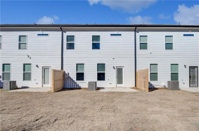 8098 Tiger Way, Riverdale, GA 30296