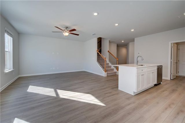 8098 Tiger Way, Riverdale, GA 30296