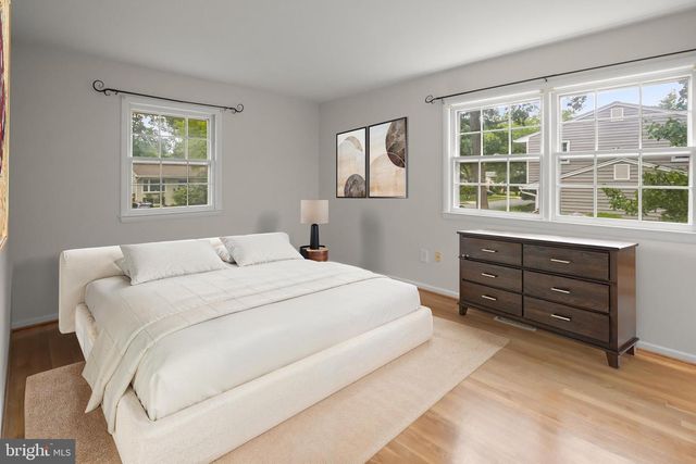 8308 MCNEIL ST, Vienna, VA 22180