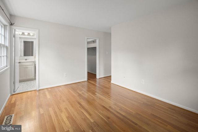 8308 MCNEIL ST, Vienna, VA 22180