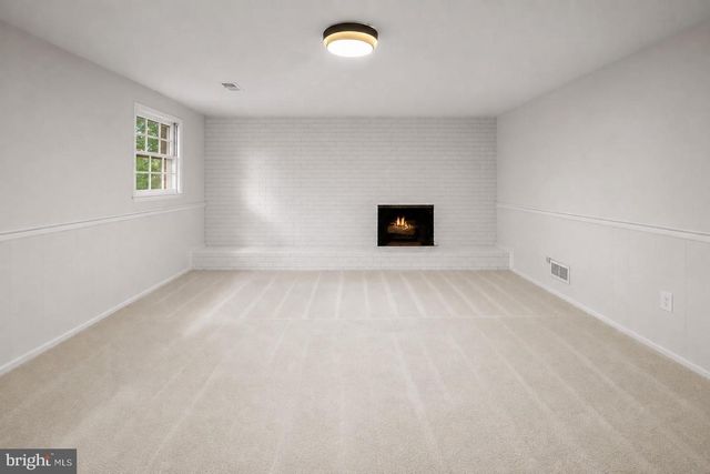8308 MCNEIL ST, Vienna, VA 22180