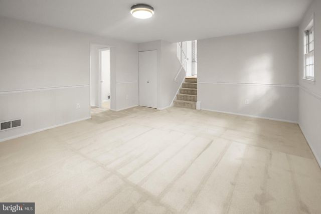 8308 MCNEIL ST, Vienna, VA 22180