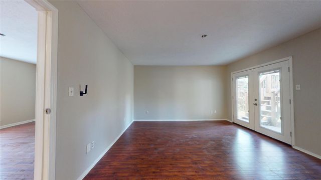 2139 Middle Creek Drive, Houston, TX 77339