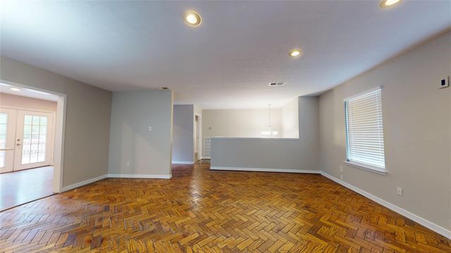 2139 Middle Creek Drive, Houston, TX 77339