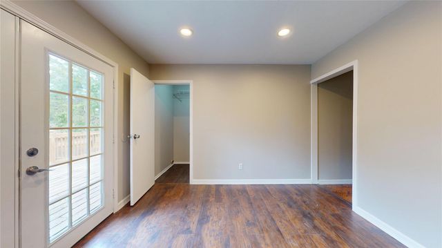 2139 Middle Creek Drive, Houston, TX 77339