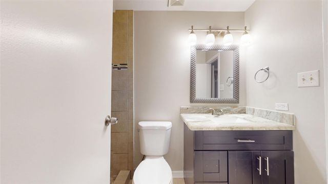 2139 Middle Creek Drive, Houston, TX 77339