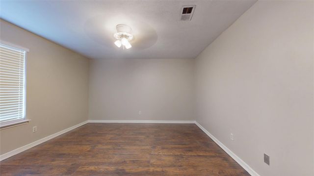 2139 Middle Creek Drive, Houston, TX 77339