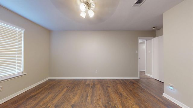 2139 Middle Creek Drive, Houston, TX 77339