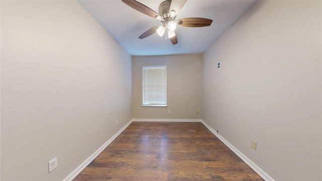 2139 Middle Creek Drive, Houston, TX 77339