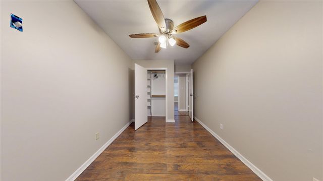 2139 Middle Creek Drive, Houston, TX 77339