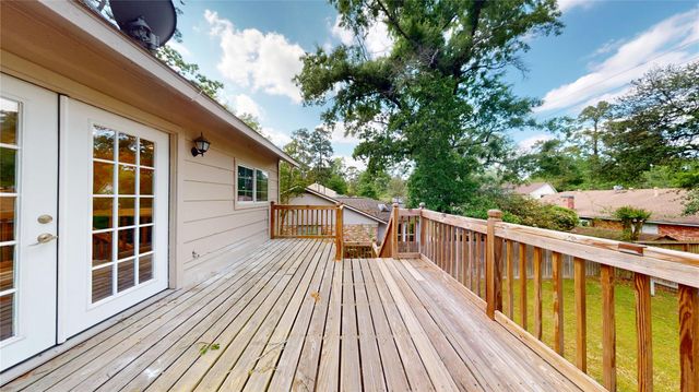 2139 Middle Creek Drive, Houston, TX 77339