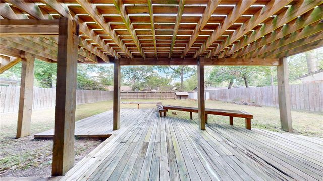 2139 Middle Creek Drive, Houston, TX 77339