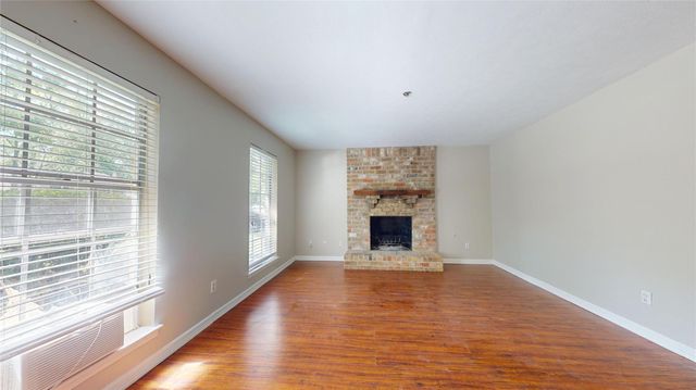 2139 Middle Creek Drive, Houston, TX 77339