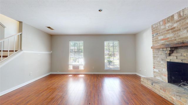 2139 Middle Creek Drive, Houston, TX 77339