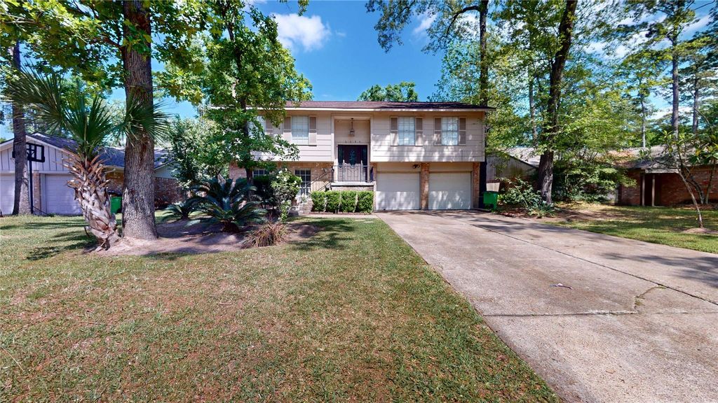 2139 Middle Creek Drive, Houston, TX 77339