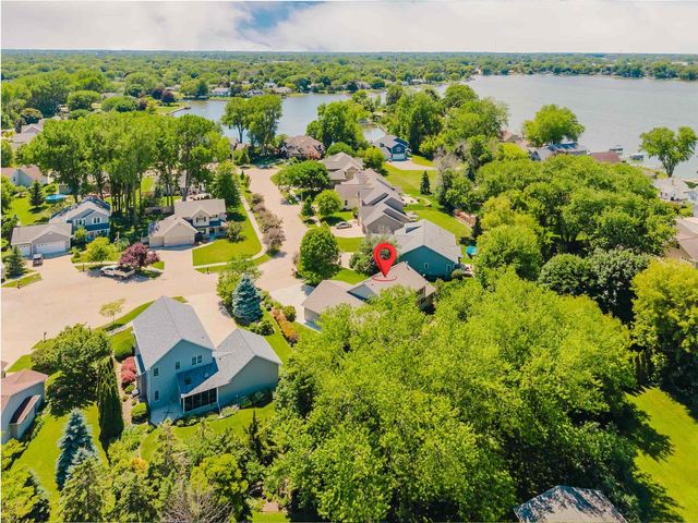 2355 HICKORY COURT, Oshkosh, WI 54901