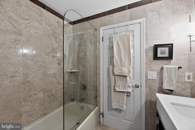 123 LA COSTA DR, Blackwood, NJ 08012