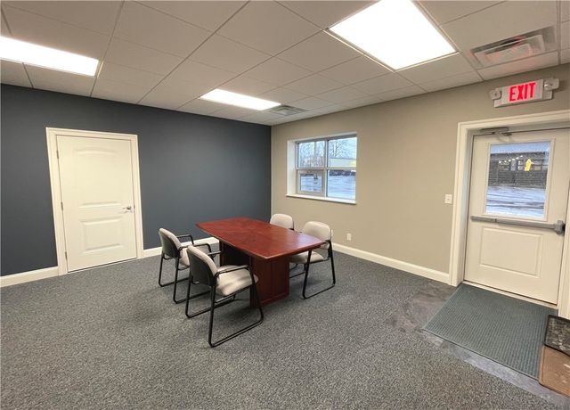 270 S Main St, Canandaigua-city, NY 14424
