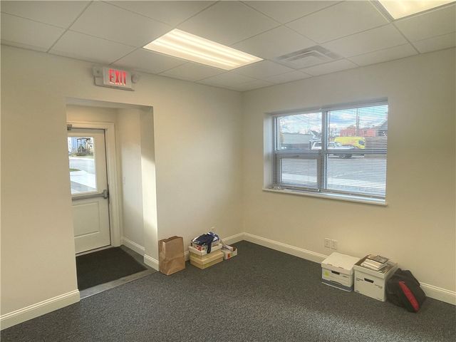270 S Main St, Canandaigua-city, NY 14424