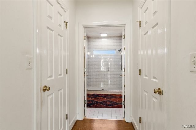 1585 Greystone, Tuscaloosa, AL 35406