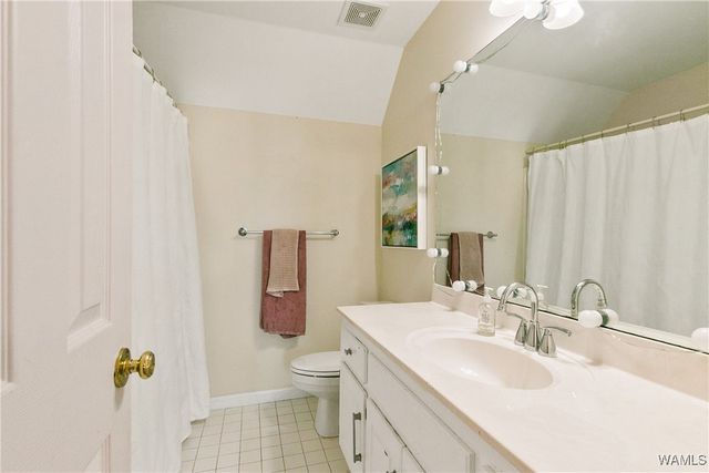 1585 Greystone, Tuscaloosa, AL 35406