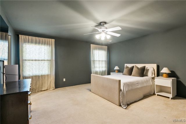 1585 Greystone, Tuscaloosa, AL 35406