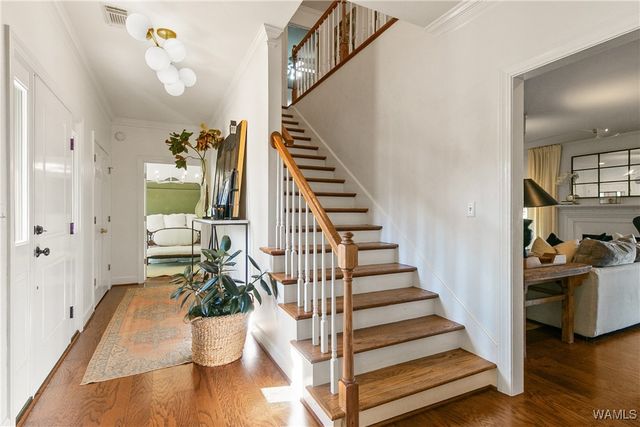 1585 Greystone, Tuscaloosa, AL 35406