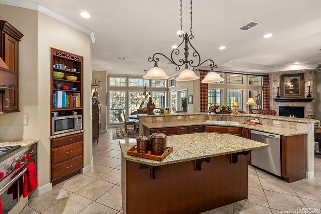 675 San Marcos, New Braunfels, TX 78132