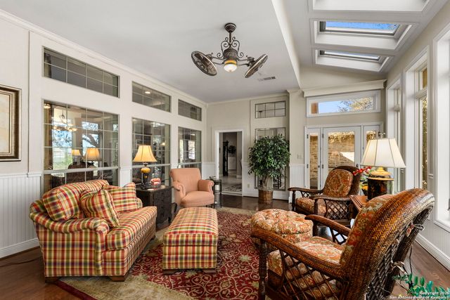 675 San Marcos, New Braunfels, TX 78132