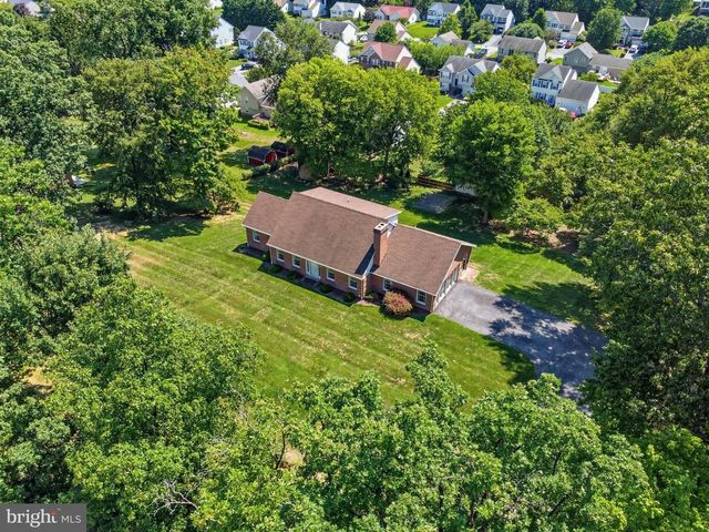 2606 RIDGE RD S, Martinsburg, WV 25403