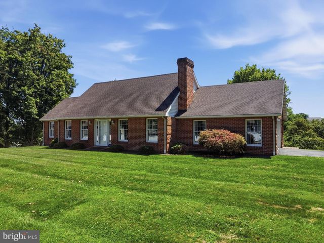 2606 RIDGE RD S, Martinsburg, WV 25403
