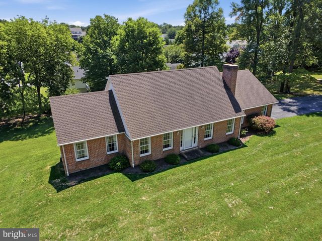 2606 RIDGE RD S, Martinsburg, WV 25403