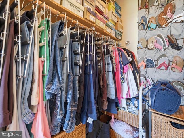 2606 RIDGE RD S, Martinsburg, WV 25403