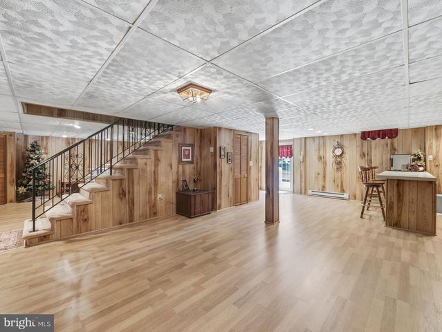2606 RIDGE RD S, Martinsburg, WV 25403