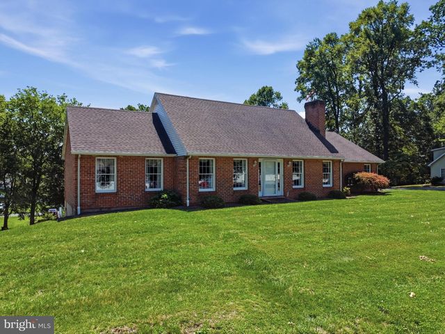2606 RIDGE RD S, Martinsburg, WV 25403