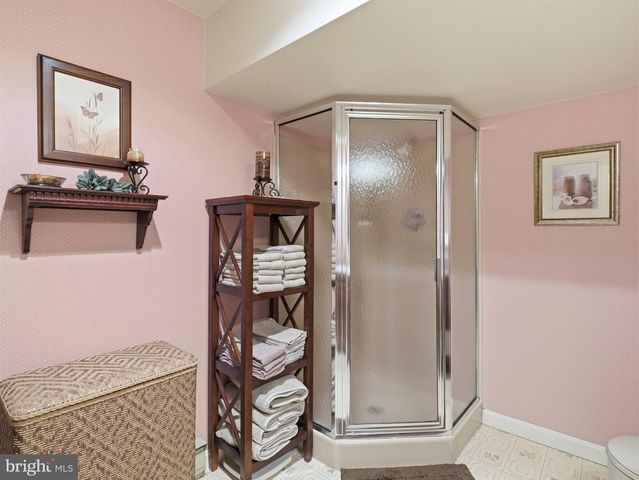 2606 RIDGE RD S, Martinsburg, WV 25403