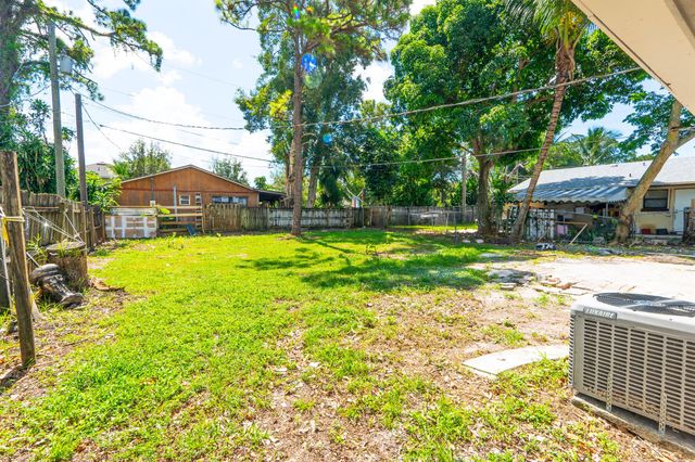 3652 Alexander Court, Lake Worth, FL 33463