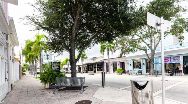 3652 Alexander Court, Lake Worth, FL 33463