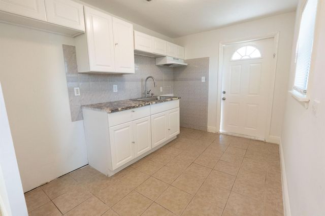 3652 Alexander Court, Lake Worth, FL 33463