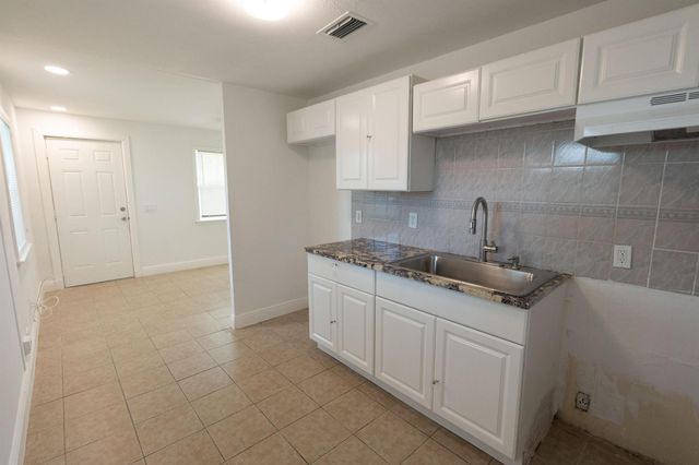 3652 Alexander Court, Lake Worth, FL 33463